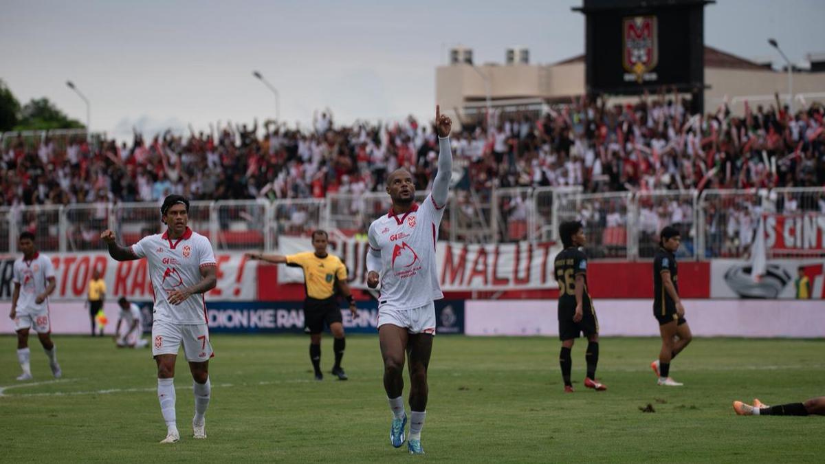 Ketika Para Mantan Turut Membantu Persib Bandung Nyaman di Puncak Klasemen BRI Super League 2025/2026