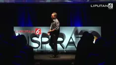 Masa kecilnya ia habiskan dalam kesulitan ekonomi. Karena itu ia sejak kecil sudah terbiasa bekerja keras dengan berjualan telur.