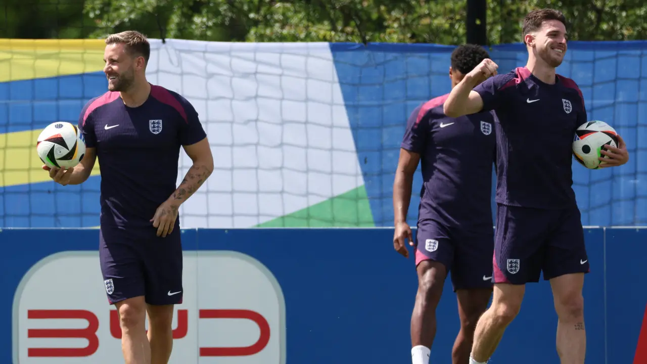 Latihan Inggris vs Slovenia EURO