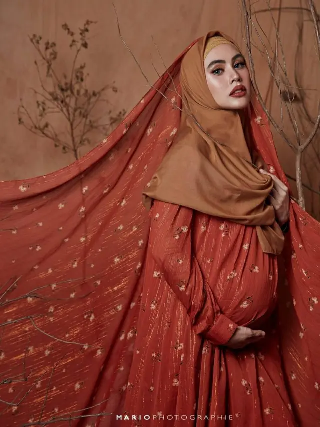 6 Pesohor Merayakan Momen Bahagia dalam Balutan Karya Barli Asmara