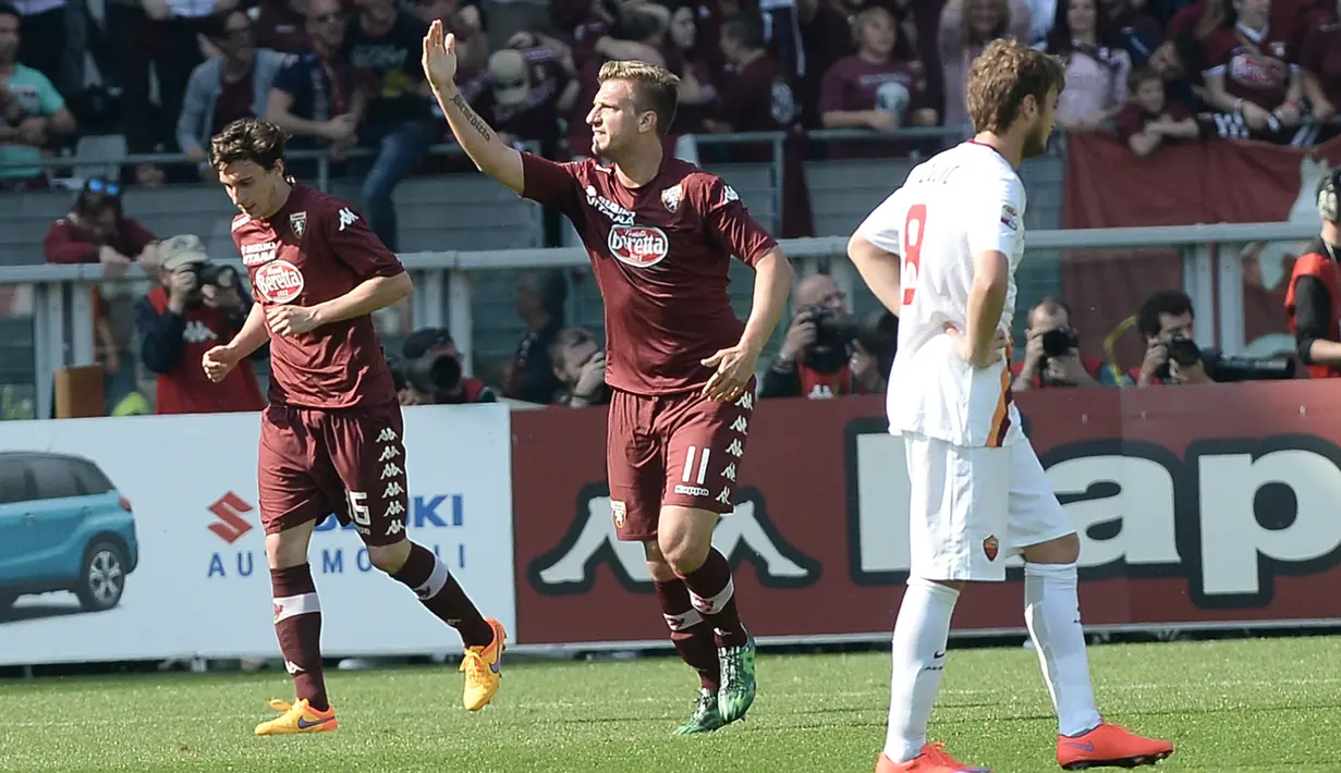 Sayangnya, keunggulan I Giallorossi tidak bertahan lama. Maxi Lopez berhasil membuat skor menjadi sama kuat pada menit ke-64. (AP Photo/Massimo Pinca)