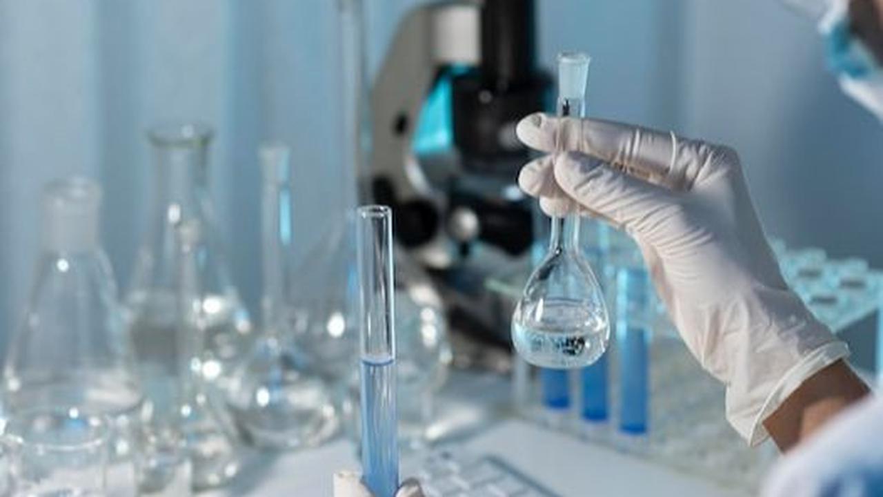 Hasil pemeriksaan laboratorium terhadap sampel sisa makanan dan minuman penyebab keracunan massal puluhan warga  Kalilom Lor Indah GG Seruni II Kelurahan Tanah Kali Kedinding, Kecamatan Kenjeran, Surabaya, sudah diketahui.