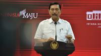 Menko Marves Luhut B. Pandjaitan saat memberikan keterangan pers usai Rapat Terbatas Evaluasi PPKM di Istana Kepresidenan Jakarta pada Senin, 3 Januari 2022. (Dok Humas Sekretariat Kabinet RI)