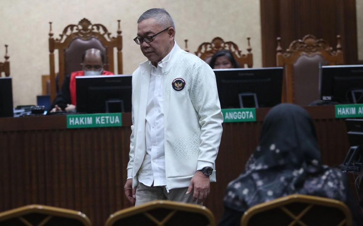 FOTO: Dua Eks Petinggi Pertamina Divonis 4,5 dan 3,5 Tahun dalam Kasus Korupsi LNG