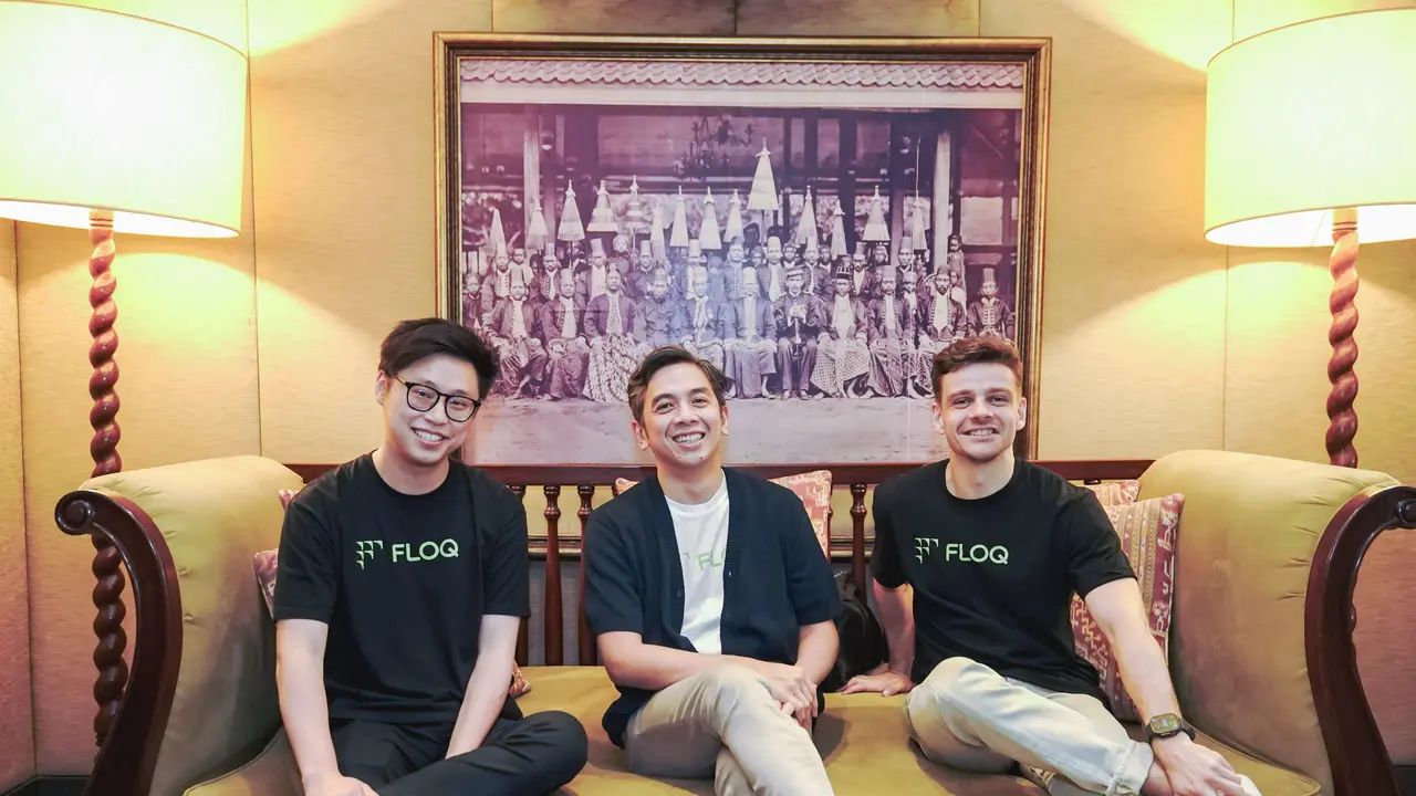 CEO dan Founder FLOQ Yudhono Rawis bersama sejumlah jajaran manajemen lainnya. (Dok FLOQ)