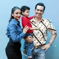 Atalarik Syah dan Tsania Marwa | foto :  Deki Prayoga/Bintang.com