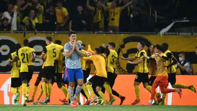 Foto: Manchester United Awali Liga Champions 2021 / 2022 dengan Kekalahan 1-2 dari Tuan Rumah Young Boys