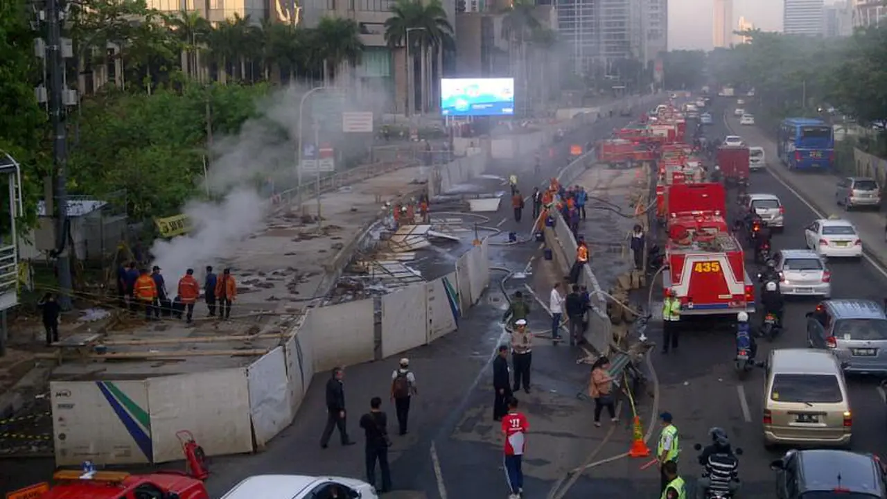 Pipa Gas Bocor, Lalin Semanggi Arah Senayan Macet Parah
