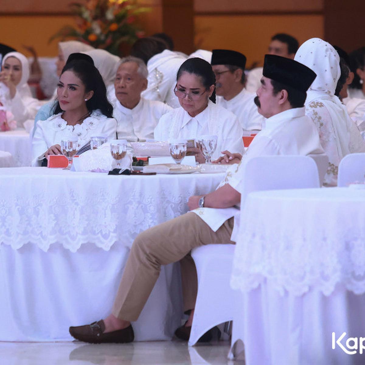 Deretan Selebriti Hadiri Pengajian 7 Hari Mendiang Titiek Puspa dengan Pakaian Serba Putih, Ada Rossa dan Afgan Datang Bareng