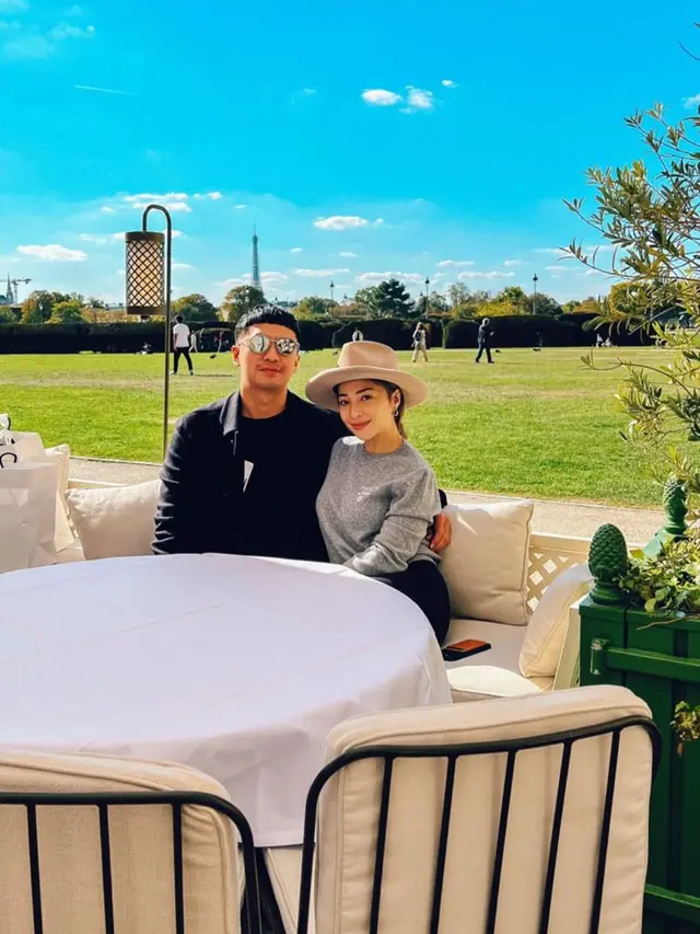 6 Potret Nikita Willy Liburan ke Paris, Penampilannya Bak ABG