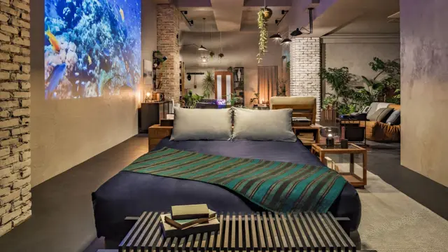 SEVENTEEN Ajak Penggemar Menginap di Lokasi Syuting Video Klip Terbaru, "LOVE, MONEY, FAME”? (Maverick's)