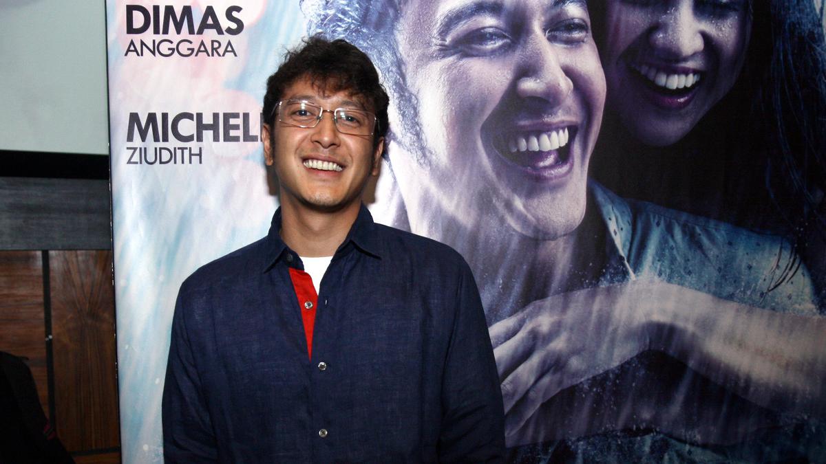 5 Tantangan dan Kesan Dimas Anggara di London Love Story 3