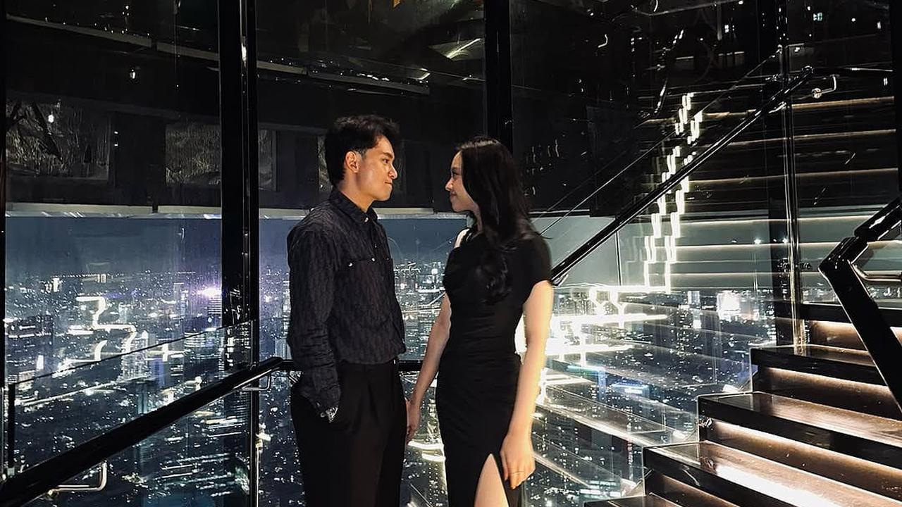 Potret Lyodra dan Randy Martin Rayakan Natal Bersama dengan Romantis