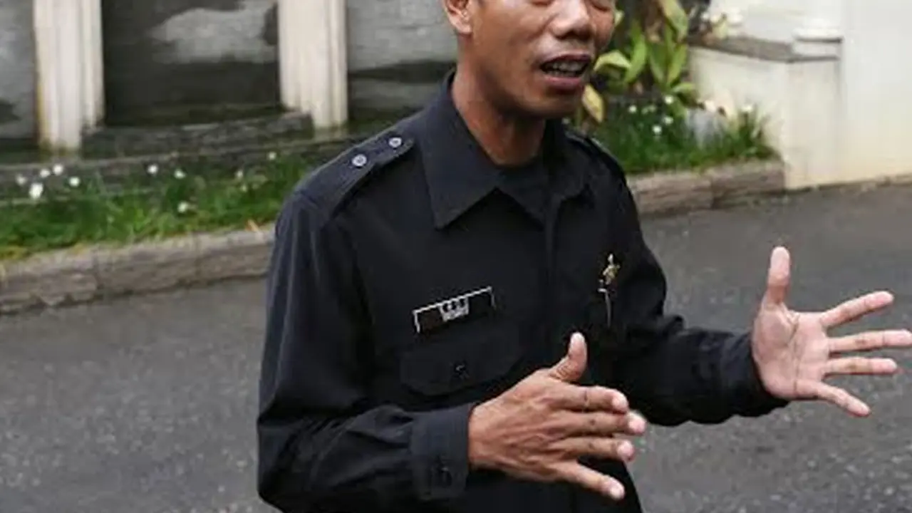 Encu, Satpam Kompleks Perumahan Olga Syahputra