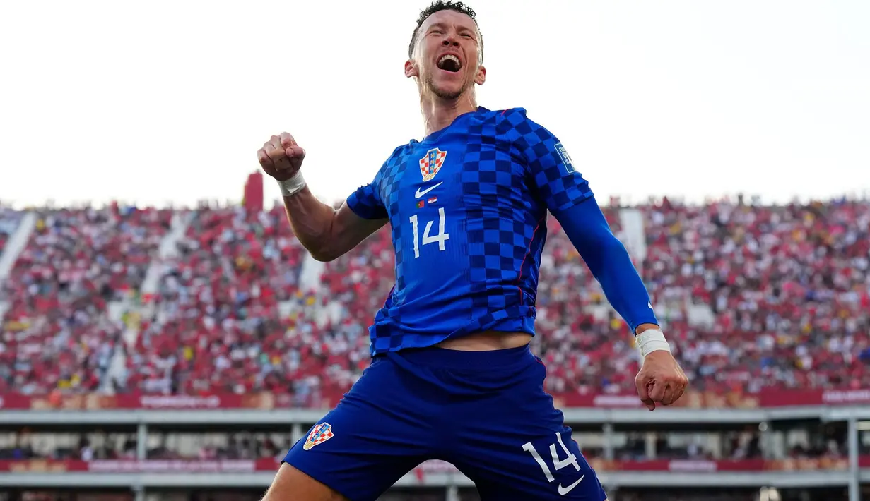 Pemain Kroasia Ivan Perisic melakukan selebrasi usai mencetak gol selama pertandingan sepak bola babak 32 Piala Dunia antara Portugal dan Kroasia di Toronto, Kamis, (02/07/2026). (AP/ The Canadian Press/ Chris Young)