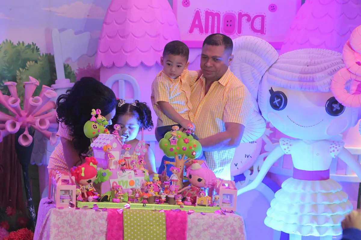 [Bintang] Amora Lemos Ultah ke-4