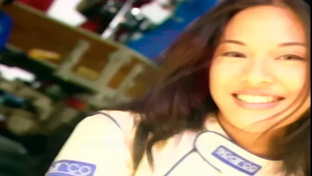 [Fimela] Penampilan Lawas Dian Sastrowardoyo