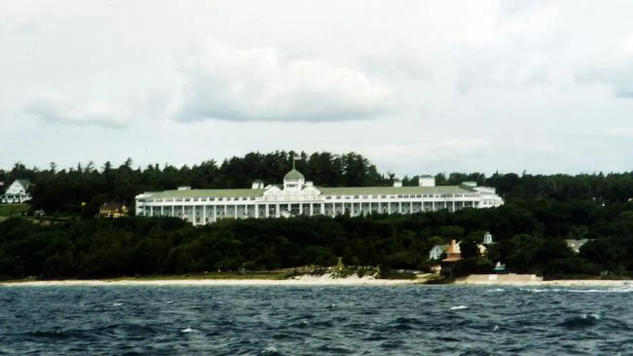 Pulau Mackinac, Paling Berhantu di Dunia-04