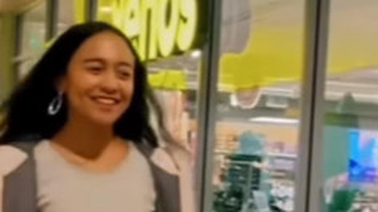 Wanita Cantik Ini Terkejut Pulang dari Belanda Dapat 2 Rumah hingga Tanah