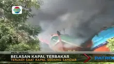 Api yang membakar belasan kapal di Pelabuhan Juwana, Pati, Jawa Tengah, hingga pagi ini, belum juga padam. 