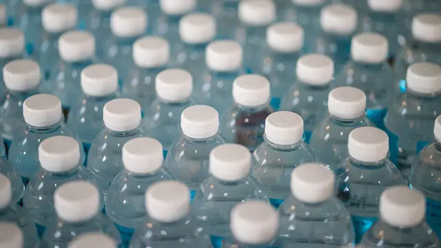 Botol plastik