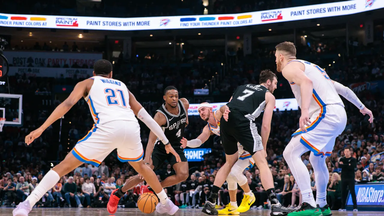 Spurs Sikat Thunder