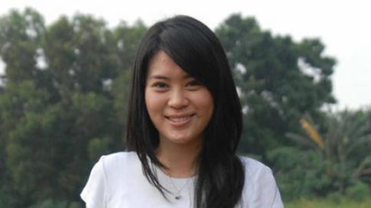 Helena Adrian berharap isi angpaunya bertambah tiap tahun