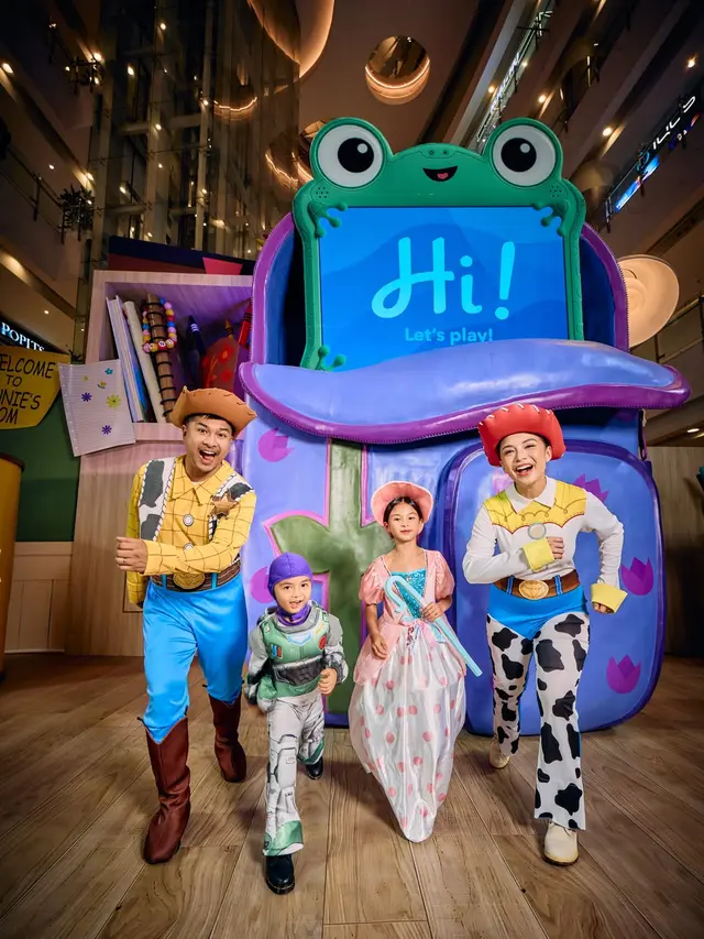 Sambut Toy Story 5, Keluarga Chelsea Olivia dan Glenn Alinskie Kompak Cosplay Jadi Karakter Woody hingga Jessie