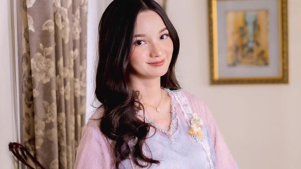 Penampilan Sabrina Anggraini di kehamilan anak pertama langsung mencuri perhatian. Potretnya dipuji makin cantik dan glowing.<br>