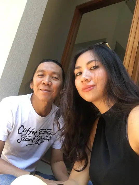 Reny Setiawati (Sumber: Instagram/realmemi)