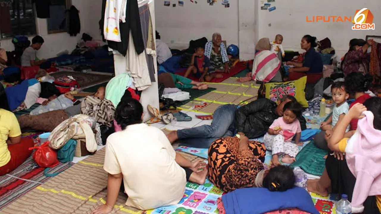 pengungsi-banjir-140120c.jpg