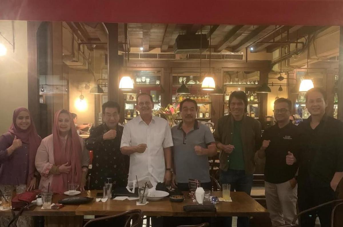 Yessy Gusman Gelar Pertemuan Hangat dengan Seleb Senior, Kehadiran Once Mekel Jadi Sorotan