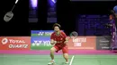Ekspresi Liliyana Natsir saat merayakan kemenangan atas pasangan China, Siwei Zheng/Qingchen Chen pada ajang  BWF World Championships 2017 di Emirates Arena, Glasgow (27/8/2017).  (Jane Barlow(/PA via AP)