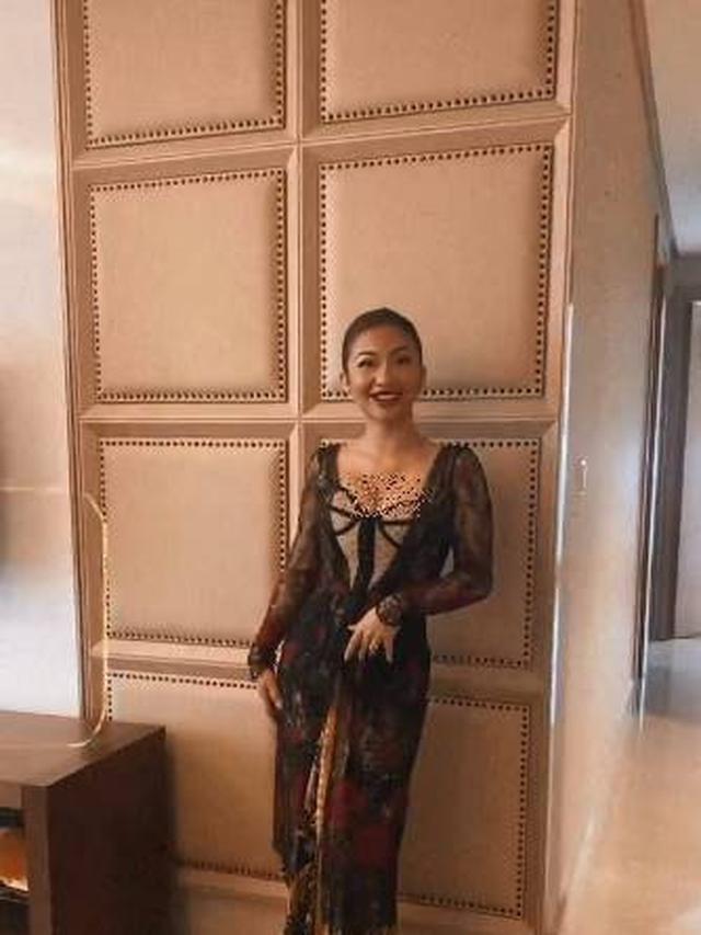 7 Potret Terbaru Ariel Tatum Berkebaya, Dikabarkan Sudah Lamaran