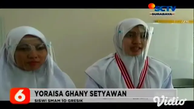 Yoraisa Ghany Setyawan dan Salsabila Meutia merupakan dua siswi Kelas XI SMA Muhammadiyah 10 GKB meneliti daun mimba yang banyak tumbuh di sekitar sekolah mereka. Yang biasa dijadikan pakan ternak, ternyata berpotensi untuk obat Covid-19.