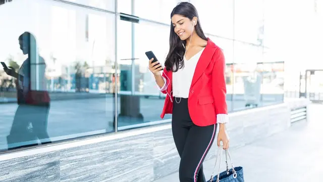 Cara Cerdas Mendapatkan Tiket Pesawat Murah (Foto/Sumber: Freepik)