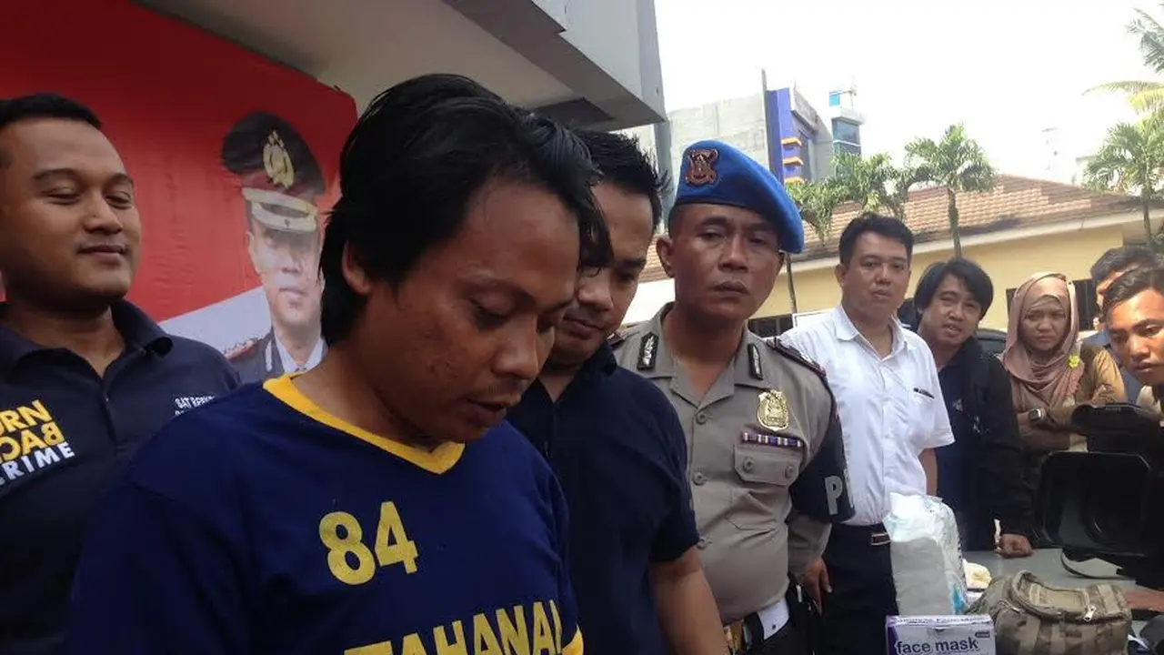 Anton Herdiyanto alias Aji 
