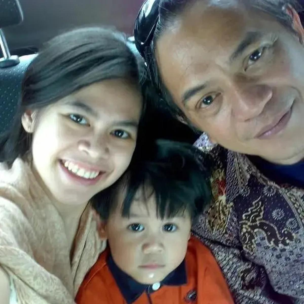 6 Potret Kenangan Gisca Putri Anak Dewi Yull dan Buah Hatinya, Meninggal di Usia 28 Tahun