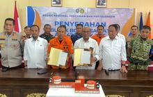Basarnas Serahkan Black Box Pesawat ATR 42-500 Jatuh di Maros ke KNKT
