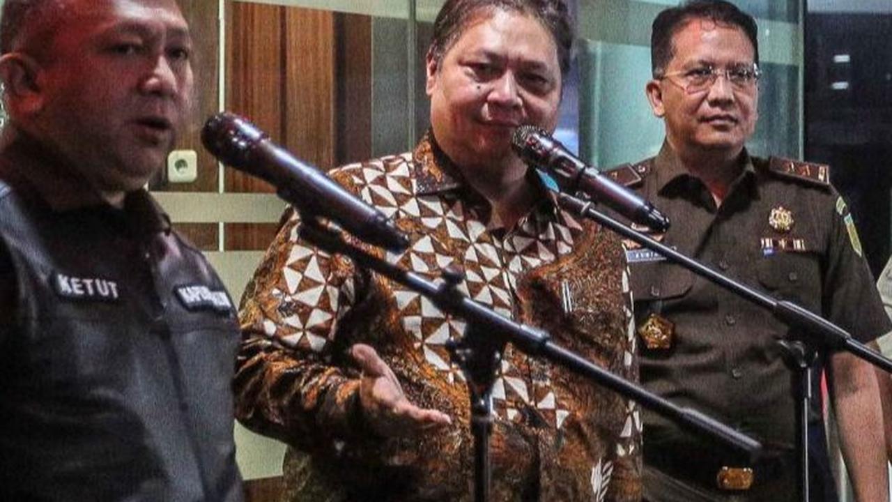 Kasus ini juga mendapat tanggapan dari Presiden Joko Widodo (Jokowi) terkait pemanggilan Menko Perekonomian di kabinetnya itu. 

Menurutnya, semua pihak harus menghormati semua proses hukum yang berjalan.