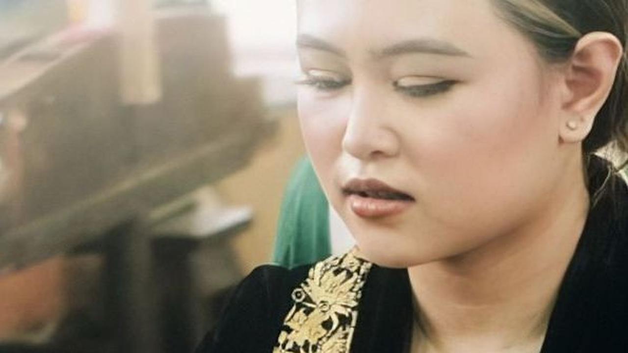 Diketahui, pabrik kretek ini milik keluarga calon mempelai wanita.&nbsp;