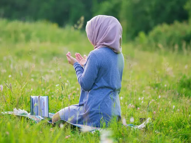 Agar Dimudahkan Segala Urusanmu Lantunkan Doa Ini Sahabat Fimela Lifestyle Fimela Com