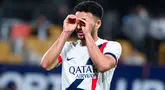 Paris Saint-Germain (PSG), sukses menaklukkan Montpellier dengan skor 4-1 pada laga Liga Prancis. Penyerang asal Portugal, Goncalo Ramos, tampil trengginas dengan memborong tiga gol. (AFP/Sylvain Thomas)