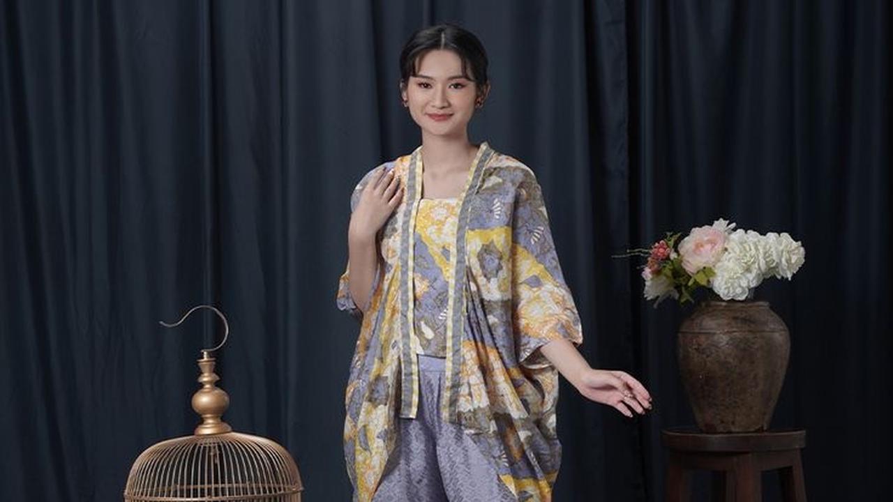 5 Padu Padan Stylish Batik dan Celana untuk Kondangan, Tampil Anggun dan Modis!