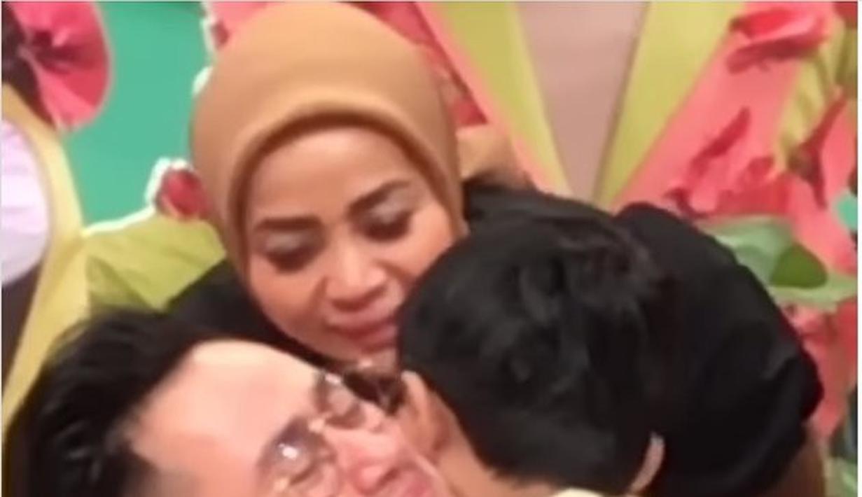 6 Momen Haru Nassar Bertemu Sang Putra, Rindu Usai 7 Tahun Tak Berjumpa (IG/allartis)