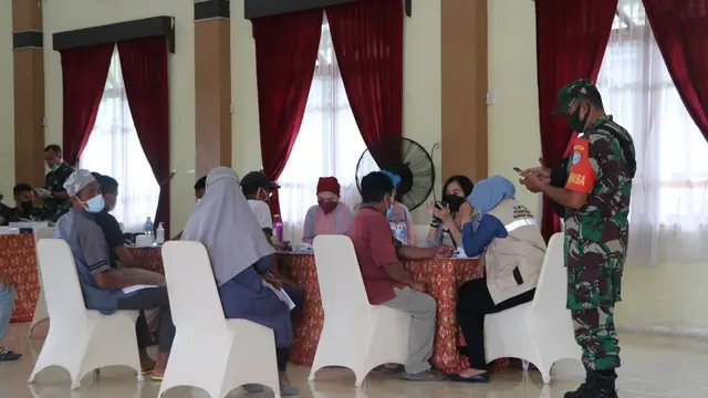Vaksinasi Covid-19 di Kalbar. (Foto: Liputan6.com/Aceng Mukaram)