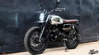 Kawasaki W175 dengan tangki chrome, hasil custom Street Arts Custom (SAC)