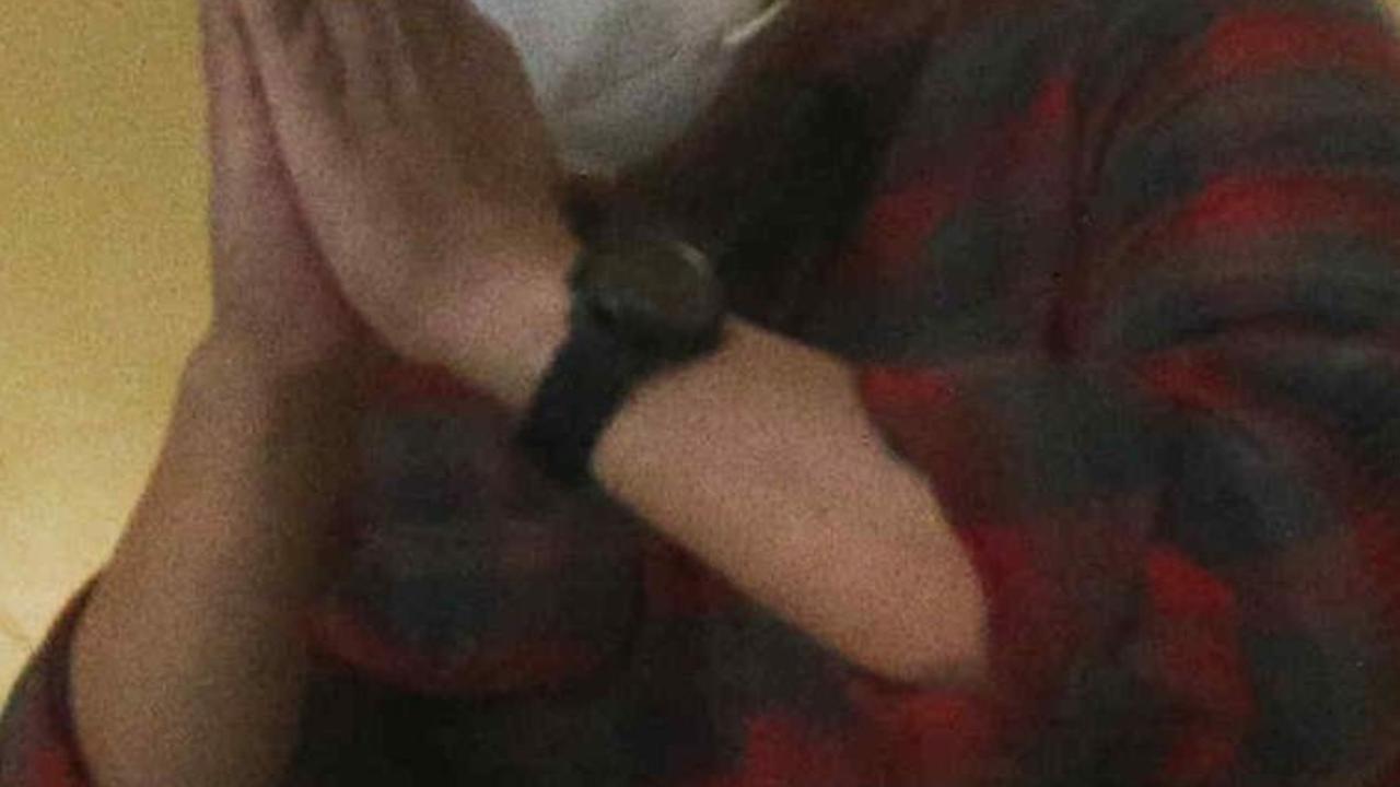 FOTO: Ekspresi Anak Buah Syahrul Yasin Limpo yang Jadi Tersangka Menyerahkan Diri ke KPK