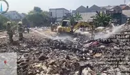 Lebih dari 30 Jam, Kebakaran Tumpukan Sampah di Kramat Jati Belum Padam