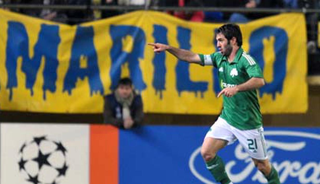 Panathinaikos's Giorgos Karagounis celebrates his goal against Villareal during Group E Champions League cup match at Madrigal Stadium in Villarreal on February 25, 2008. AFP PHOTO/DIEGO TUSON